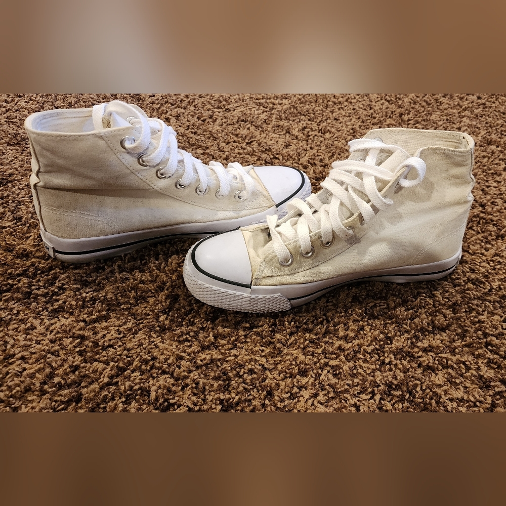 Airwalk converse